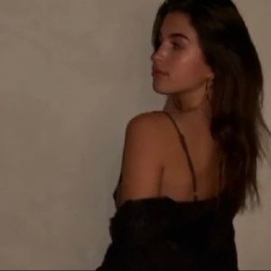 Meet your Posher, Maya